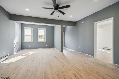 111 38th St, Irvington, NJ 07111-1203