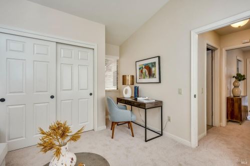 41 Fountain Grove Cir, Fairfield CA  94558-2483 exterior