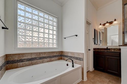 12919 Southern Rdg Dr, Pearland TX  77584-3699 exterior