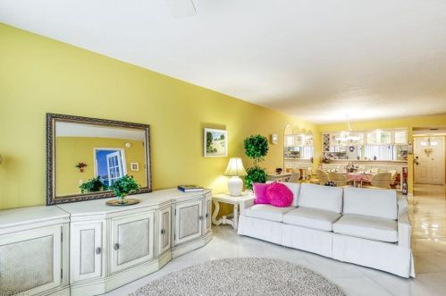 3631 Arctic Cir, Naples, FL 34112-5042