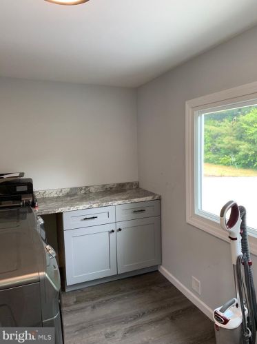 221 Monroeville Rd, Swedesboro NJ  08085-3450 exterior