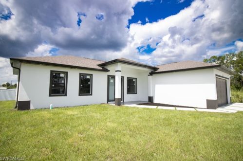 1021 Anson Ave, Lehigh Acres, FL 33971-7598