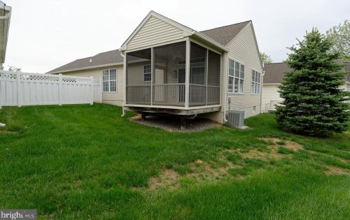 603 Gray Fox Ln, Glen Mills PA  19342-2226 exterior