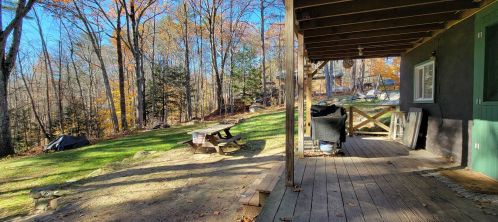 9 Hemlock St, Hillsboro NH  03244-5027 exterior