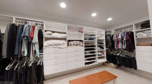 434 Buckhorn Dr, Belvidere NJ  07823-2707 exterior