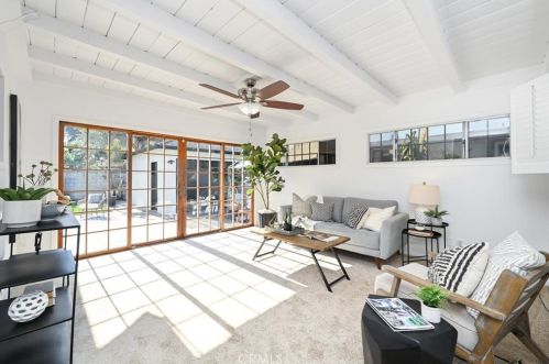 5756 Walton St, Long Beach, CA 90815-1324