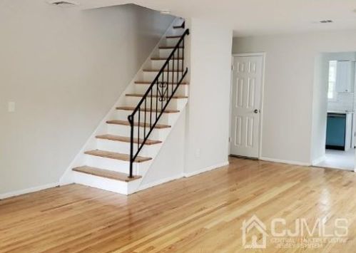 784 Ctr St, Green Brook NJ  08812-1510 exterior