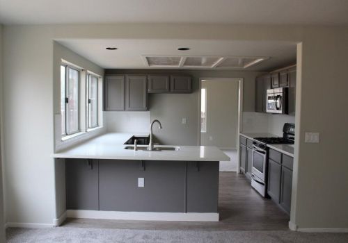 2025 Stockbridge Dr, Newman, CA 95360-2400