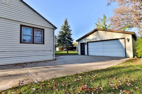 1108 Western Ave, Green Bay, WI 54303-1830
