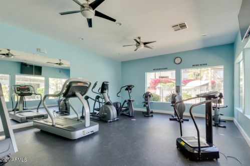 3236 Chandler Blvd, Phoenix AZ  85048-7207 exterior