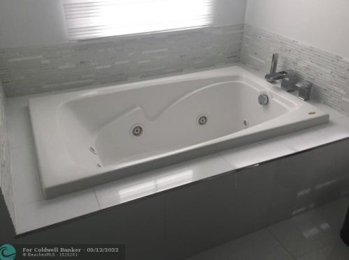 16408 39th St, Hollywood FL  33027-4639 exterior