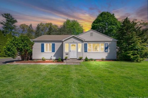 11 Bristol Rd, Windsor Locks CT  06096-2009 exterior