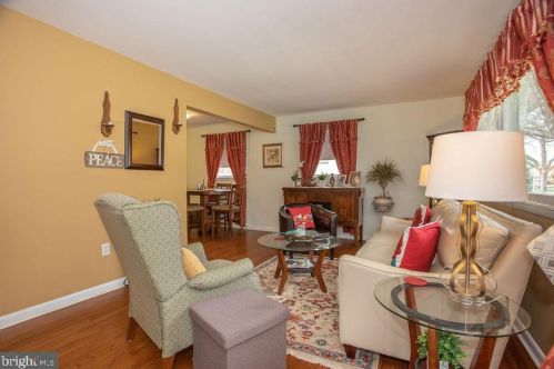 2511 Dean Dr, Wilmington DE  19808-3313 exterior