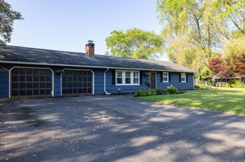 28 Talcott Rd, Glastonbury CT  06033-2919 exterior