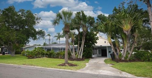1832 Bayou Grande Blvd, Saint Petersburg, FL 33703-1925