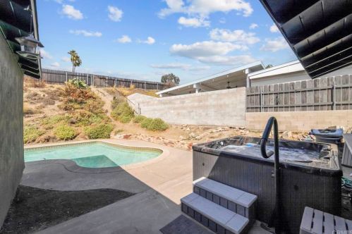 13268 Laurel St, Lakeside CA  92040-3326 exterior