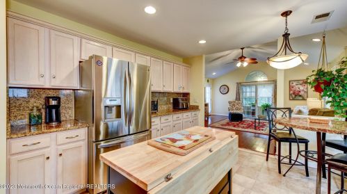 23 Morning Glory Ln, Lakewood NJ  08701-5718 exterior