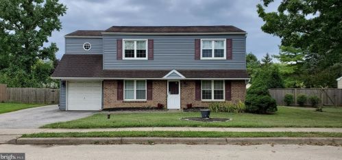 326 Flourtown Rd, Miquon, PA 19444-1005