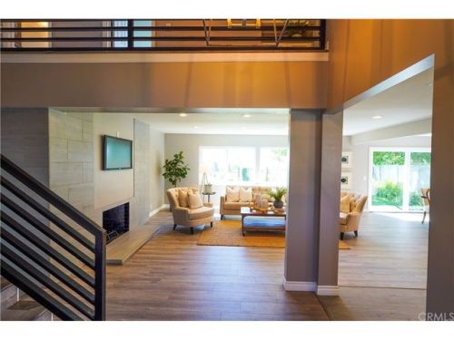 3018 Lake Hill Dr, Orange, CA 92867-1910