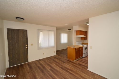 2429 Orchard Ave, Tucson, AZ 85712-2608