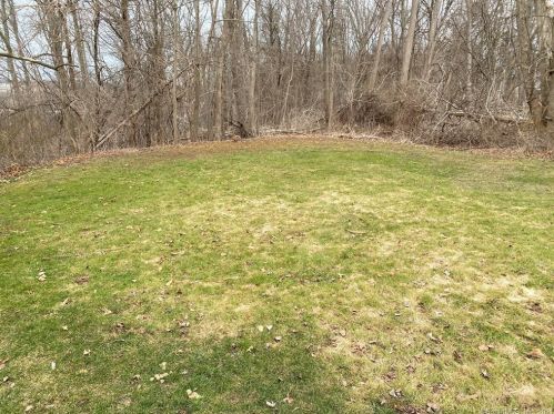 162 Carriage Crossing Ln, Middletown, CT 06457-5833