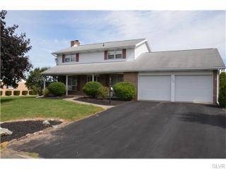 7388 Carol Ln, Northampton, PA 18067-9074