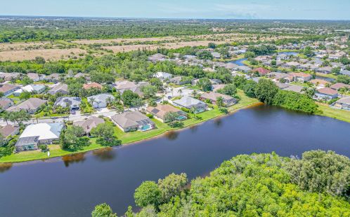 943 Carriage Hill Rd, Melbourne FL  32940-6416 exterior