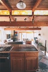 897 Balboa Ave, Laguna Beach CA  92651-3835 exterior