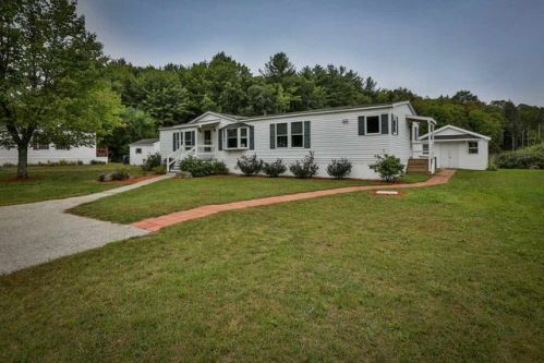 33 Hub Hollow Rd, Danville, NH 03819-3187