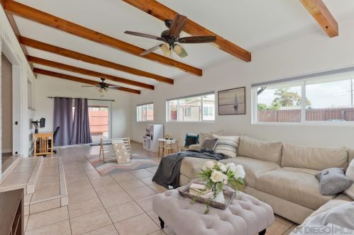 3089 Greyling Dr, San Diego CA 92123-2939 exterior