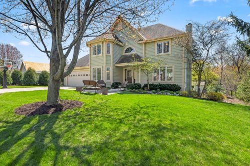 13445 Paddock Pkwy, Waukesha, WI 53151-9301