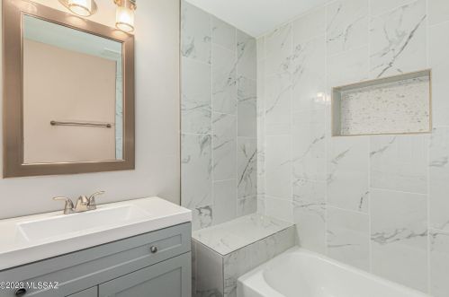 3907 Montecito St, Tucson AZ 85711-4817 exterior