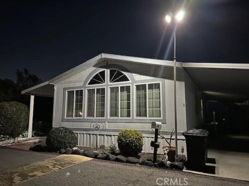 18 Pine Via, Anaheim, CA 92801-1040