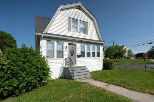 59 Southmayd Rd, Waterbury, CT 06705-2031