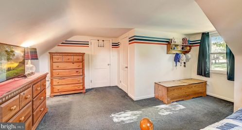 1497 Sweetbriar Ln, Lansdale PA 19446-3240 exterior