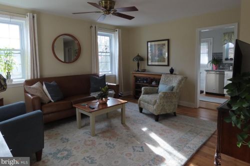 402 Mary St, Downingtown, PA 19335-2520