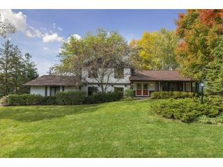 2645 Fountain Ln, Minneapolis, MN 55447-1702