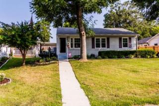 517 Graham Dr, Graham, NC 27253-2119