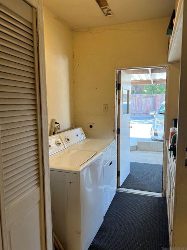 6669 Amherst St, San Diego CA 92115-2920 exterior