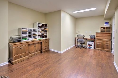 16 Steeple Chase Ct, Bedminster NJ  07921-1638 exterior