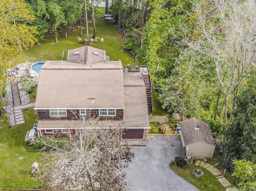 114 Lake Dr, Mahopac, NY 10541-3627