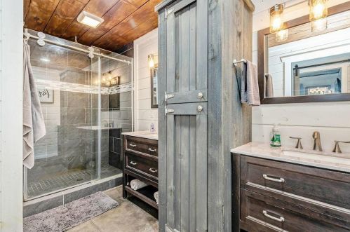 17978 Nashport Rd, Nashport OH  43830-4601 exterior