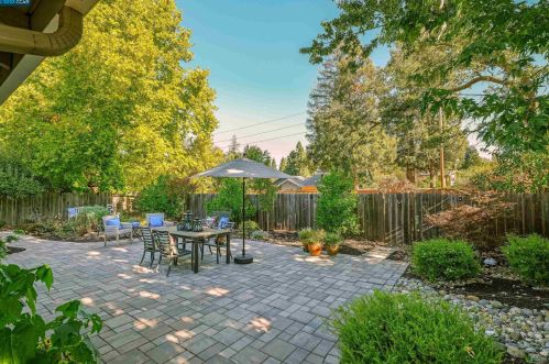 1041 Lehigh Valley Cir, Danville CA  94526-4925 exterior