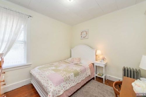 16 Beekman St, Bloomfield NJ 07003-3802 exterior