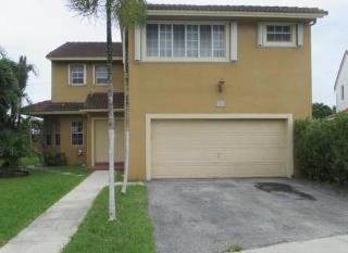 6720 106th Pl, Miami, FL 33173-5106