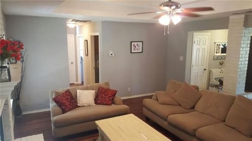 625 Briar Ct, Kennedale, TX