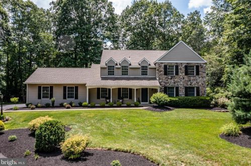 249 Lori Ln, Harleysville, PA 19438-2016