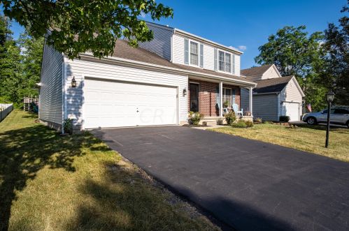 1422 Kelci Jayne Dr, Pataskala, OH 43062-7461
