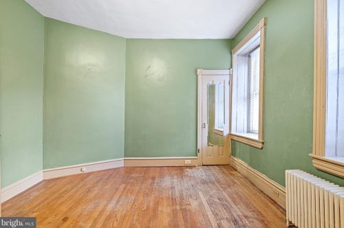 1013 Talcon Dr, Wilmington DE  19804-1242 exterior