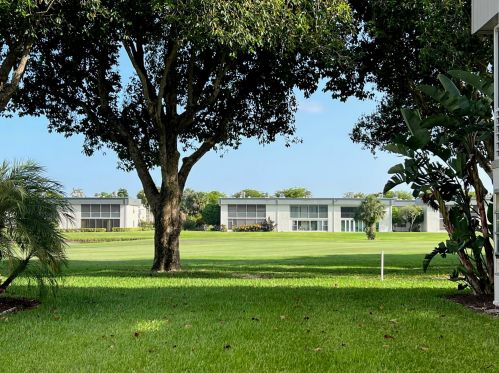 153 Normandy D, Delray Beach FL  33484-4754 exterior
